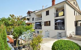 Apartment Alba - Roj158 By Interhome